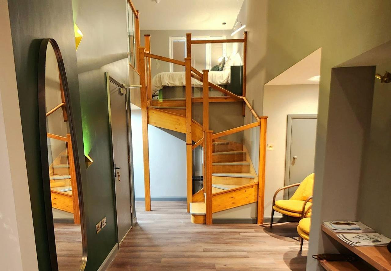 קאוז Pinnacle Suites Hotel מראה חיצוני תמונה