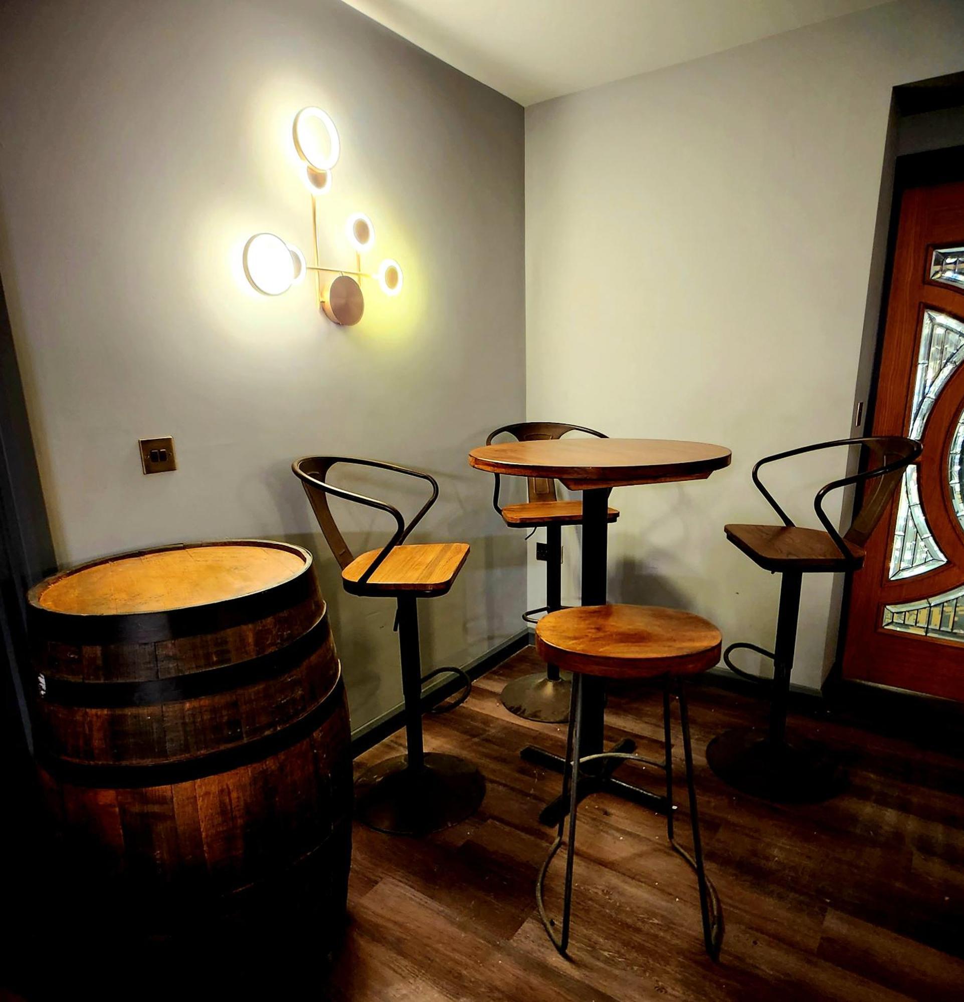קאוז Pinnacle Suites Hotel מראה חיצוני תמונה